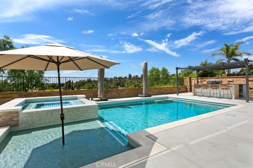 Gorgeous Pool and Spa Mission Viejo Home with panoramic sunset - Beach Home for sale in Mission Viejo, California on Beachhouse.com