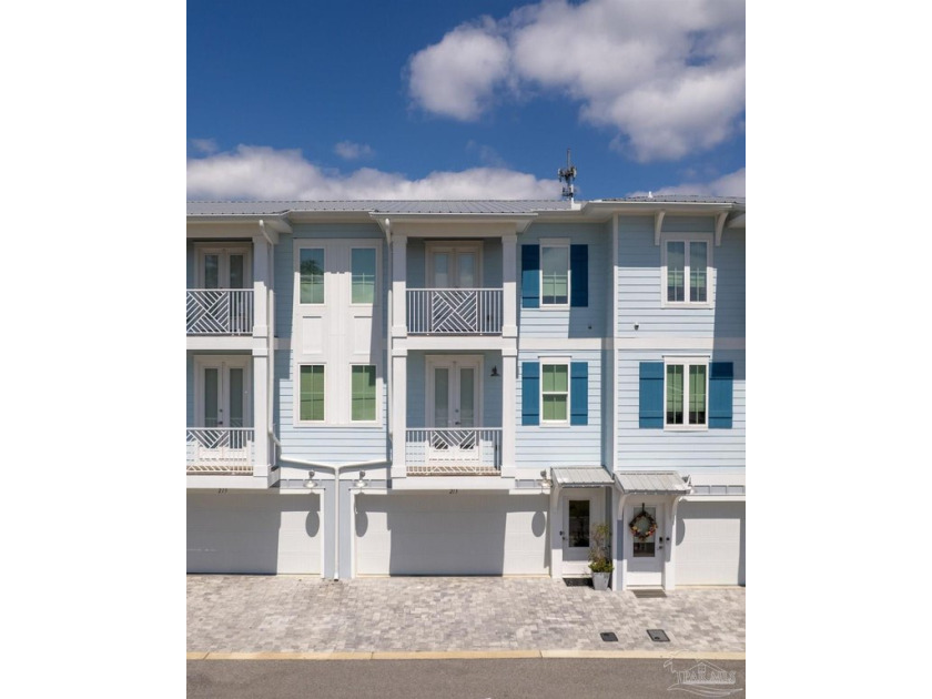 Prime Gulf Breeze Proper, fully furnished!!!!! This Stunning - Beach Home for sale in Gulf Breeze, Florida on Beachhouse.com