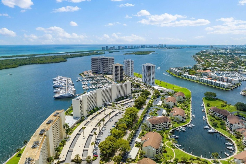 Spectacular! completely renovated 3 bedroom, 2 Bath Intracoastal - Beach Condo for sale in North Palm Beach, Florida on Beachhouse.com