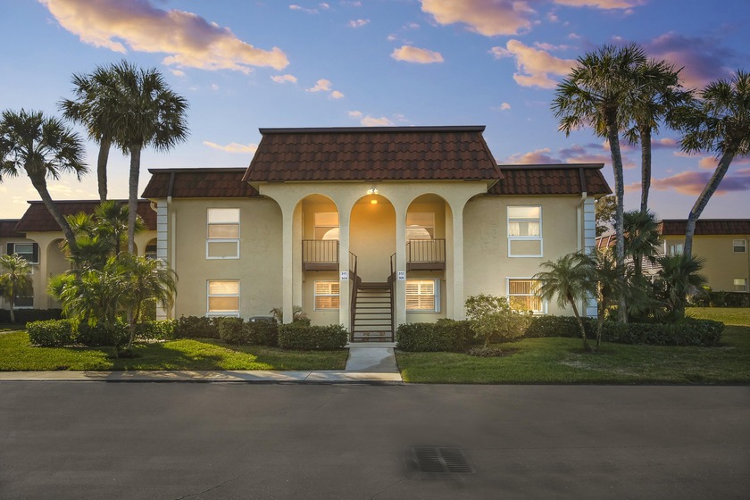 Welcome to Villas on the Green in Jupiter, Florida, a desirable - Beach Condo for sale in Jupiter, Florida on Beachhouse.com