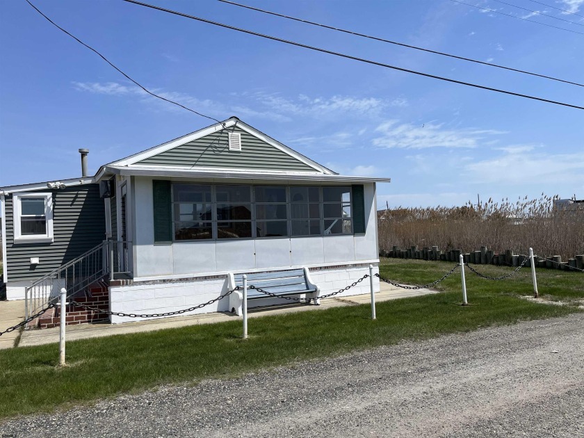 REDUCED !!!!   MAKE AN OFFER!!!!    Adorable 2 bedroom 1 bath - Beach Home for sale in Pleasantville, New Jersey on Beachhouse.com