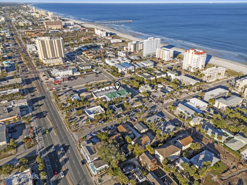 LOCATION LOCATION LOCATION! This 3-story townhouse-style - Beach Condo for sale in Jacksonville Beach, Florida on Beachhouse.com