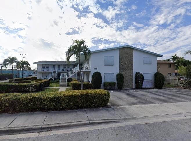 ***BEST VALUE***Walk to it all in Lake Worth Beach! Charming 2nd - Beach Condo for sale in Lake Worth Beach, Florida on Beachhouse.com