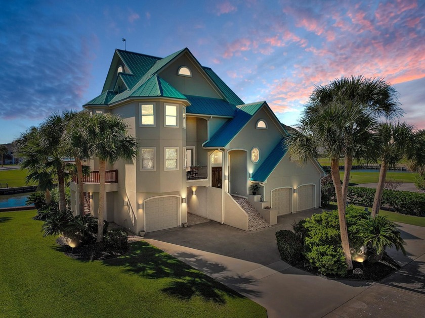 Stunning island oasis in Mariner's Cove, on Pleasure Island! - Beach Home for sale in Port Arthur, Texas on Beachhouse.com