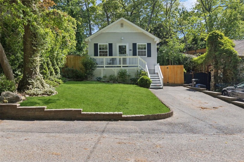 Built in 1996, Miller Place Schools. This is a custom Built 2 - Beach Home for sale in Sound Beach, New York on Beachhouse.com