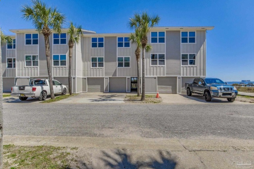 Experience Coastal Luxury in Gulf Breeze. Welcome to top-floor - Beach Home for sale in Gulf Breeze, Florida on Beachhouse.com