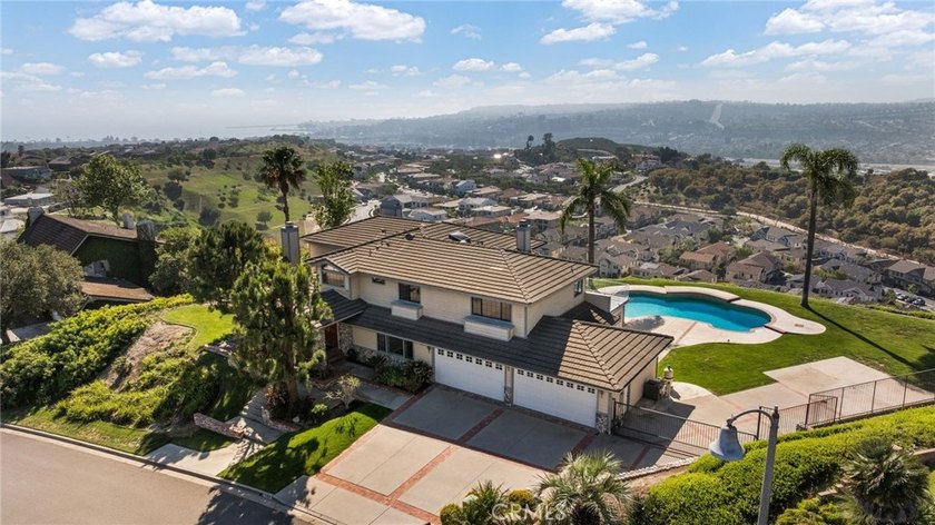 OPEN HOUSE TODAY SUNDAY MCH, 29 from 1-4 PM!! Gianormous - Beach Home for sale in San Juan Capistrano, California on Beachhouse.com