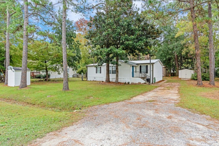 Move-in ready, no HOA! New roof installed October 2021. This - Beach Home for sale in Santa Rosa Beach, Florida on Beachhouse.com