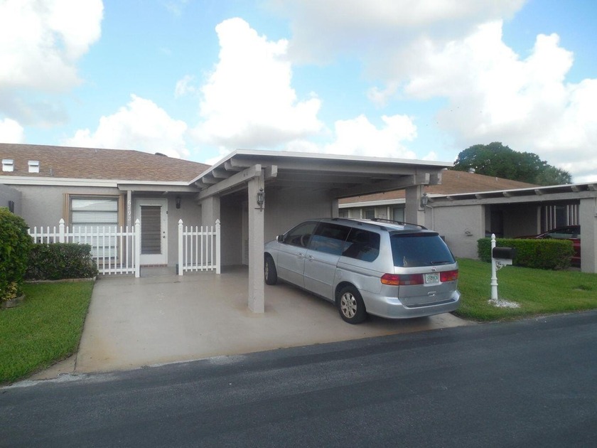 Very nice  2 Bedroom 2 Bath Villa, located very quiet  and - Beach Condo for sale in Delray Beach, Florida on Beachhouse.com