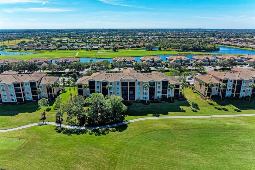 PERFECT LOCATION, GOLF DEEDED, NEWER A/C, TURNKEY AND FURNISHED - Beach Condo for sale in Bradenton, Florida on Beachhouse.com