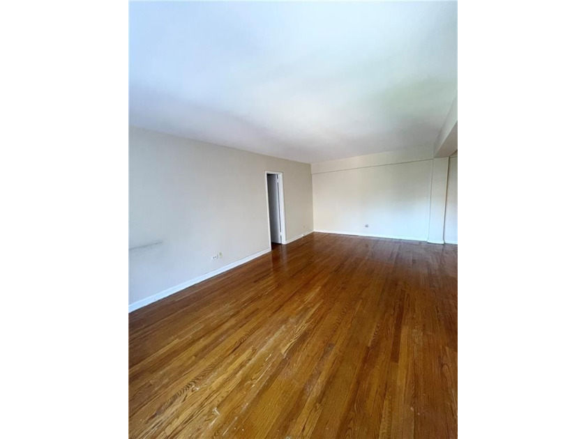 Introducing this large studio condo in an elevator building in - Beach Condo for sale in Brooklyn, New York on Beachhouse.com