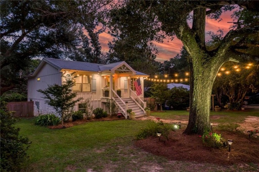 Here it is!!  Over half an acre in downtown Fairhope!!  Want to - Beach Home for sale in Fairhope, Alabama on Beachhouse.com