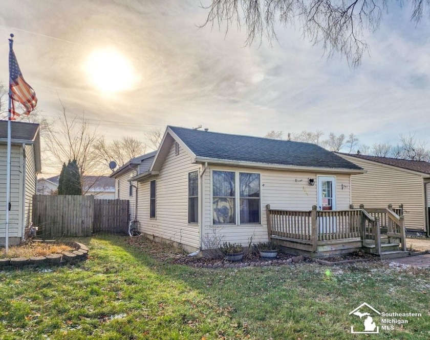 This charming 3-bedroom, 2-bathroom home is located in a - Beach Home for sale in Monroe, Michigan on Beachhouse.com