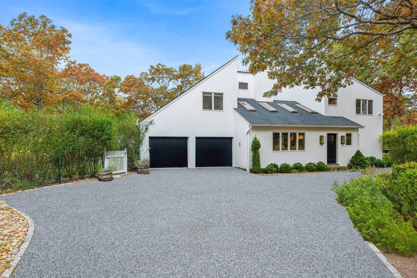 Contemporary elegance meets Hamptons ease in this 3,000 +/- sq - Beach Home for sale in East Hampton, New York on Beachhouse.com