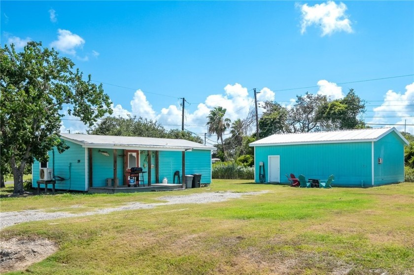Coastal living with extra space & income potential on 2 lots! - Beach Home for sale in Rockport, Texas on Beachhouse.com