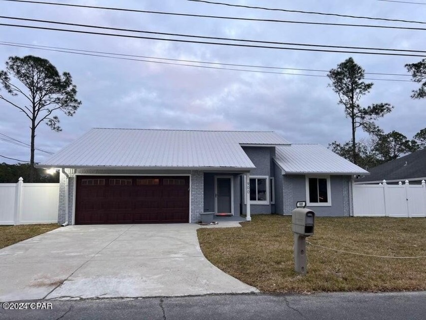 Beautiful 3-bedroom 2- bath home, fully remodelled with an open - Beach Home for sale in Panama City Beach, Florida on Beachhouse.com