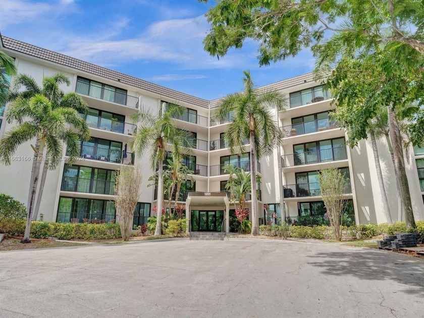 Just Reduced! Welcome to your slice of paradise in East Ft - Beach Condo for sale in Fort Lauderdale, Florida on Beachhouse.com