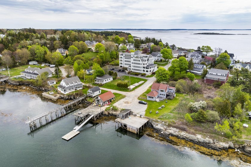 Set within the iconic Merritt House on Orrs Island, Unit 21 - Beach Condo for sale in Harpswell, Maine on Beachhouse.com