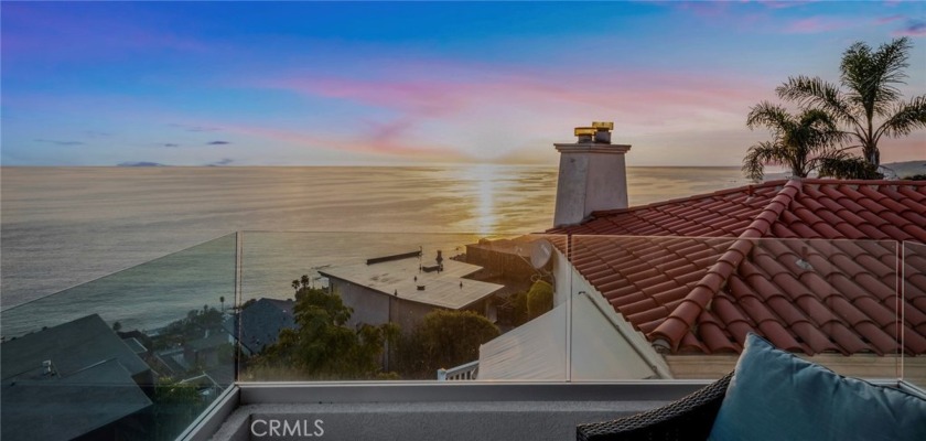 Welcome to this beautifully remodeled 3 bedroom, 3.5 bathroom - Beach Home for sale in Laguna Beach, California on Beachhouse.com