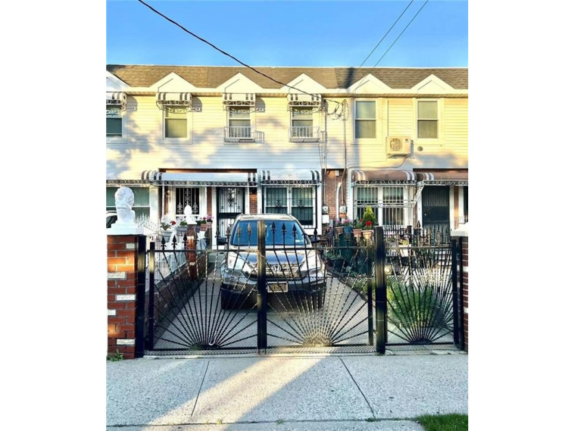 Single family house with move-in condition; First Floor: - Beach Home for sale in Brooklyn, New York on Beachhouse.com