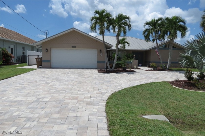 SAILBOAT DIRECT ACCESS TO THE GULF OF MEXICO.  Two private boat - Beach Home for sale in Cape Coral, Florida on Beachhouse.com