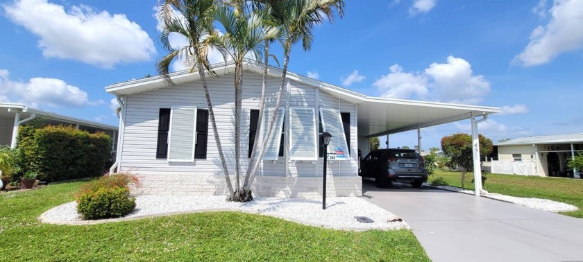 MOTIVATED Seller!!! 2Bed/2Bath+Bonus Room PET FRIENDLY! GOLF - Beach Home for sale in Punta Gorda, Florida on Beachhouse.com