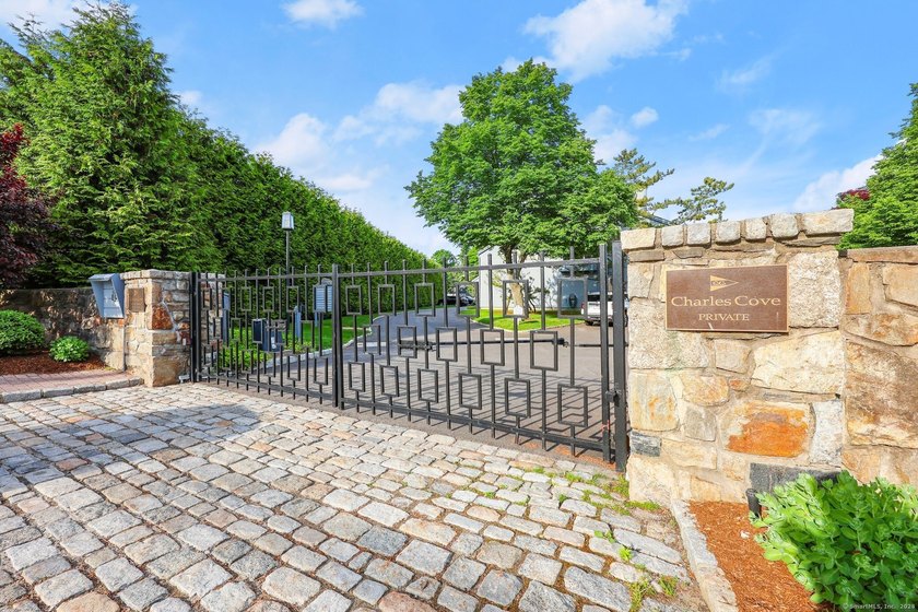 Experience true waterfront living at Charles Cove, one of the - Beach Townhome/Townhouse for sale in Norwalk, Connecticut on Beachhouse.com