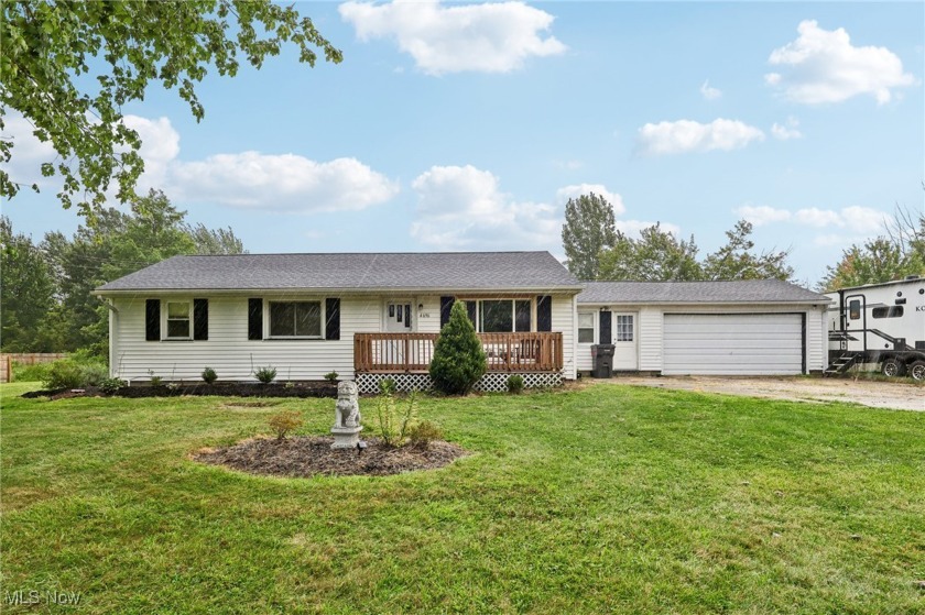 Welcome to this well maintained inviting 3-bedroom, 1bath home - Beach Home for sale in Ashtabula, Ohio on Beachhouse.com