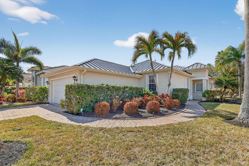 Ready for the Salt Life? This 3-bedroom, 2-bath home is ready - Beach Home for sale in Jensen Beach, Florida on Beachhouse.com