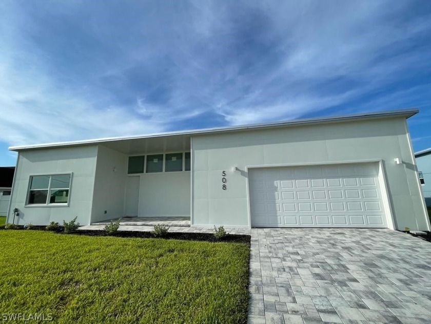 Rare opportunity - will sell quickly*** This power-saving - Beach Home for sale in Cape Coral, Florida on Beachhouse.com