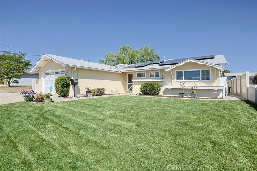 ?? MUST SEE - RARE HOME WITH ATTACHED ADU, PERFECT FOR EXTENDED - Beach Home for sale in San Diego, California on Beachhouse.com