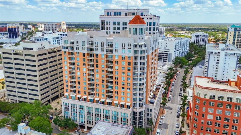 Under contract-accepting backup offers. Back on the market - Beach Condo for sale in Sarasota, Florida on Beachhouse.com