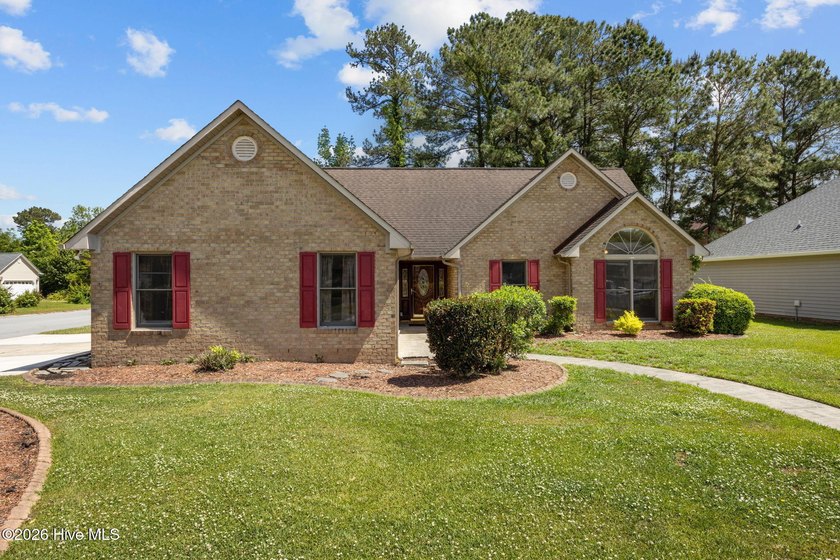 Welcome to this inviting former model home located in the highly - Beach Home for sale in New Bern, North Carolina on Beachhouse.com