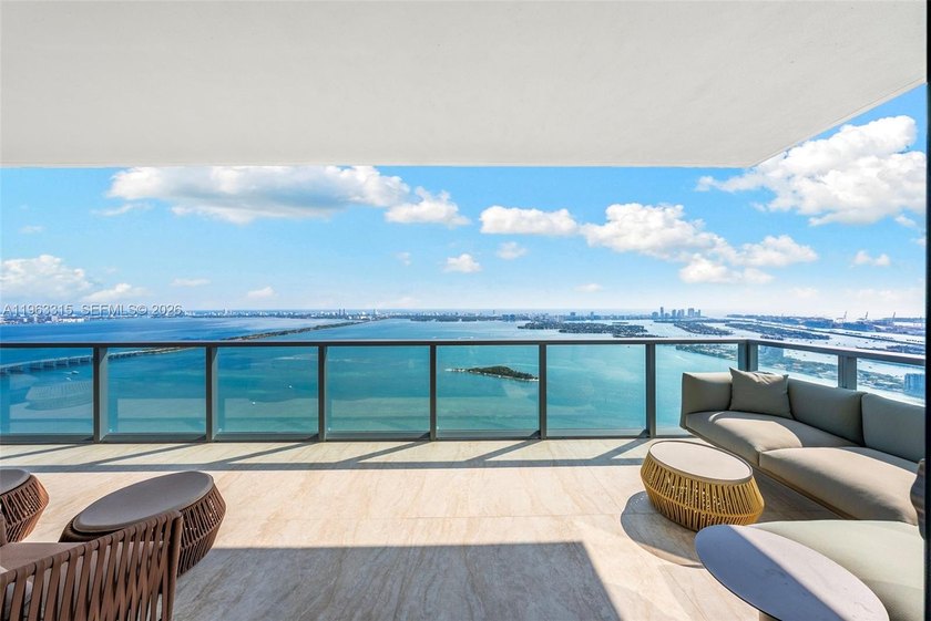 Spectacular 180-views of Downtown Miami, open bay, and ocean - Beach Condo for sale in Miami, Florida on Beachhouse.com