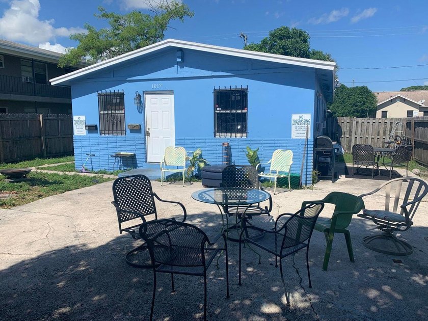 West Palm Duplex with Individual Water/Electric Meters with Own - Beach Home for sale in West Palm Beach, Florida on Beachhouse.com