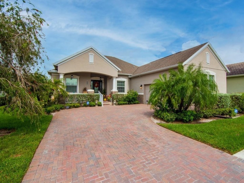Welcome to Pointe West! This 3/2 + den w/ 2-car garage located - Beach Home for sale in Vero Beach, Florida on Beachhouse.com