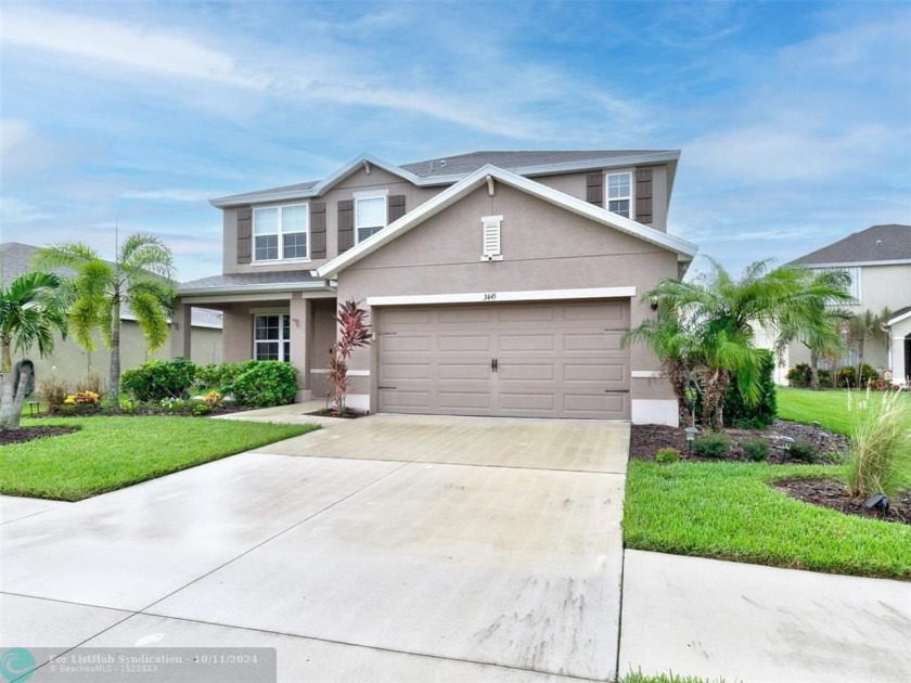 This beautiful two-story, 5-bedroom, 3.5-bath pool home is - Beach Home for sale in Vero Beach, Florida on Beachhouse.com