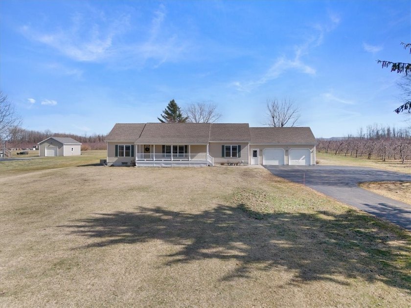 Welcome to 6624 Tuckahoe Rd, Williamson, NY 14589, where privacy - Beach Home for sale in Williamson, New York on Beachhouse.com