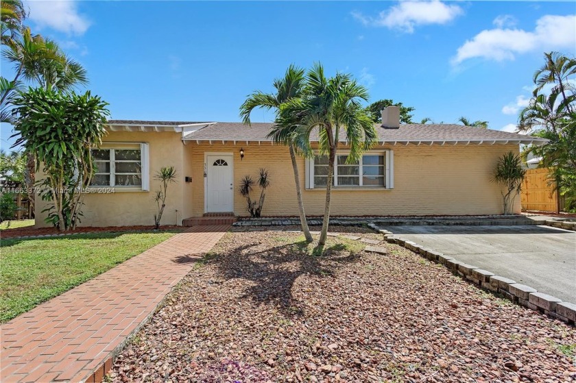 Welcome to this stunning single family home in West Palm Beach! - Beach Home for sale in West Palm Beach, Florida on Beachhouse.com