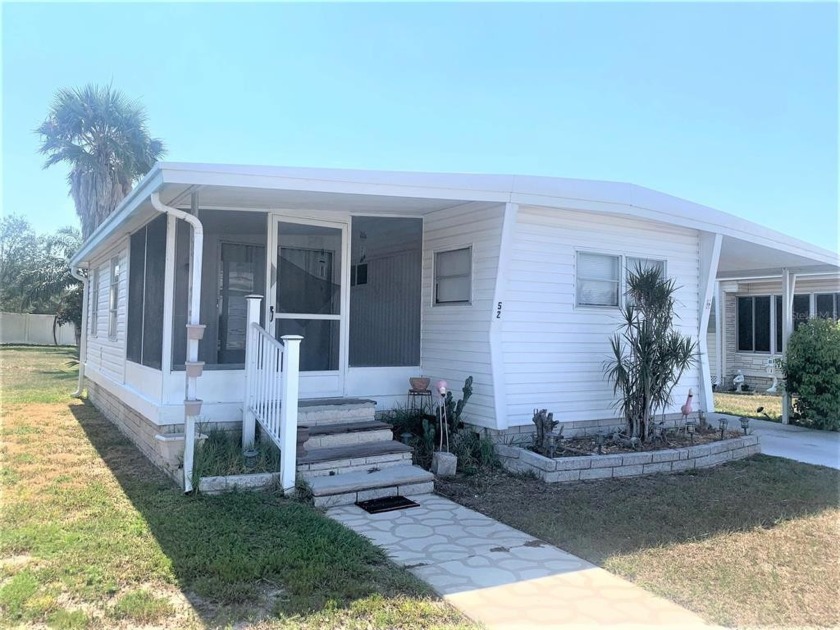 Spacious & Inviting 3 bedroom, 1 .5 baths, split plan, with - Beach Home for sale in Largo, Florida on Beachhouse.com