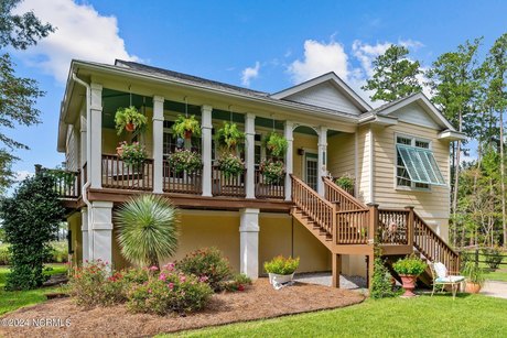 Embrace the charm of this 3 bedroom, 2 bath well maintained - Beach Home for sale in Belhaven, North Carolina on Beachhouse.com