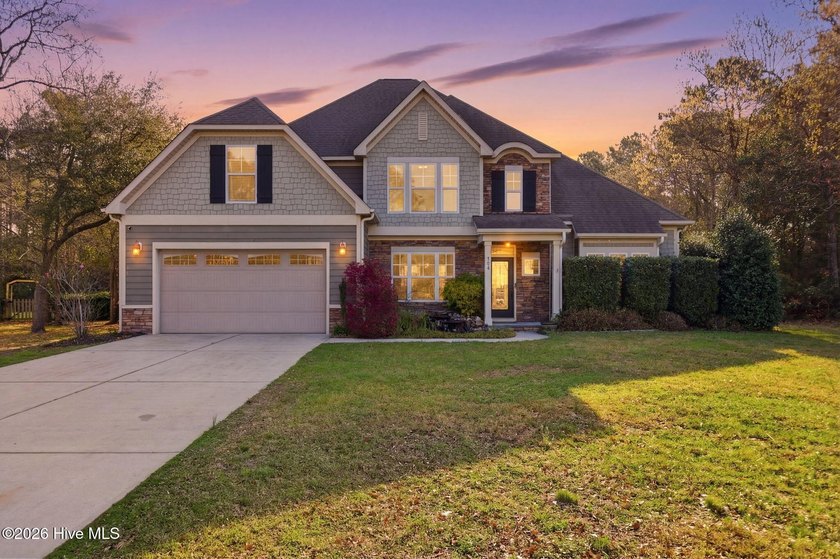 Welcome to 268 Mimosa Drive! This gorgeous, 4-bedroom, 3.5-bath - Beach Home for sale in Sneads Ferry, North Carolina on Beachhouse.com