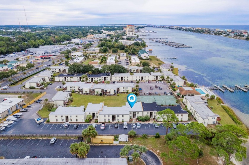 Waterfront local community with no Short Term rentals allowed - Beach Condo for sale in Fort Walton Beach, Florida on Beachhouse.com