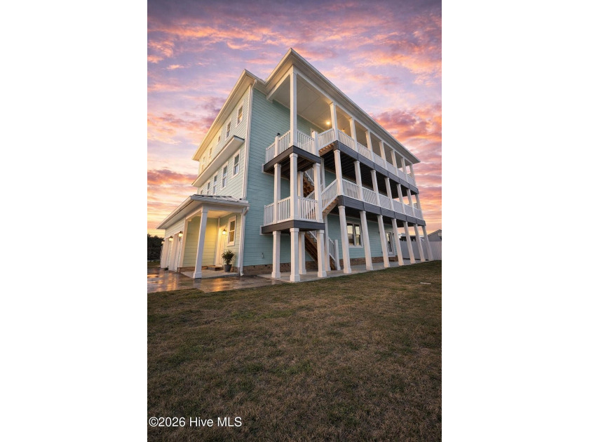 Welcome to 104 E Seaview Drive in Emerald Isle where luxury - Beach Home for sale in Emerald Isle, North Carolina on Beachhouse.com