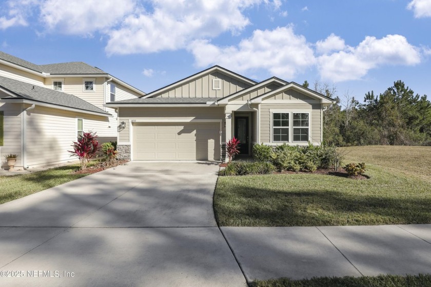 ** FANTASTIC LOCATION ** SPLIT BED FLOOR PLAN ** FENCED BACKYARD - Beach Home for sale in Jacksonville, Florida on Beachhouse.com