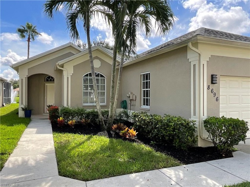 This waterfront single family pool home located in beautiful - Beach Home for sale in Naples, Florida on Beachhouse.com