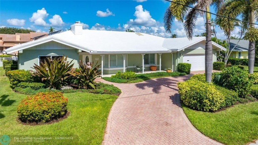 High ceilings in the main living areas!  Conveniently located in - Beach Home for sale in Lighthouse Point, Florida on Beachhouse.com