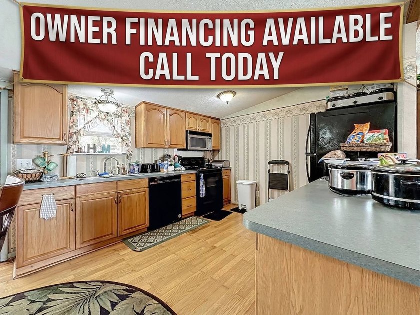 Double Wide - Pool, Pets Welcome! Family Park  (Espanol a - Beach Home for sale in Jacksonville, Florida on Beachhouse.com