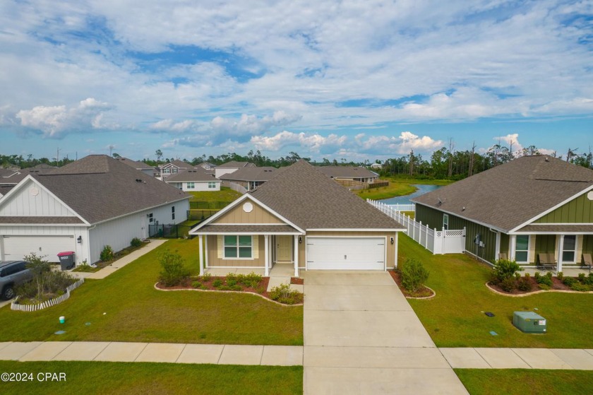 This ''Rhett'' one level home has an open floor plan with a - Beach Home for sale in Panama City, Florida on Beachhouse.com