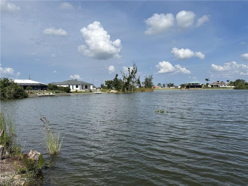 Beautiful south exposure lake front lot with new seawall in - Beach Lot for sale in Cape Coral, Florida on Beachhouse.com